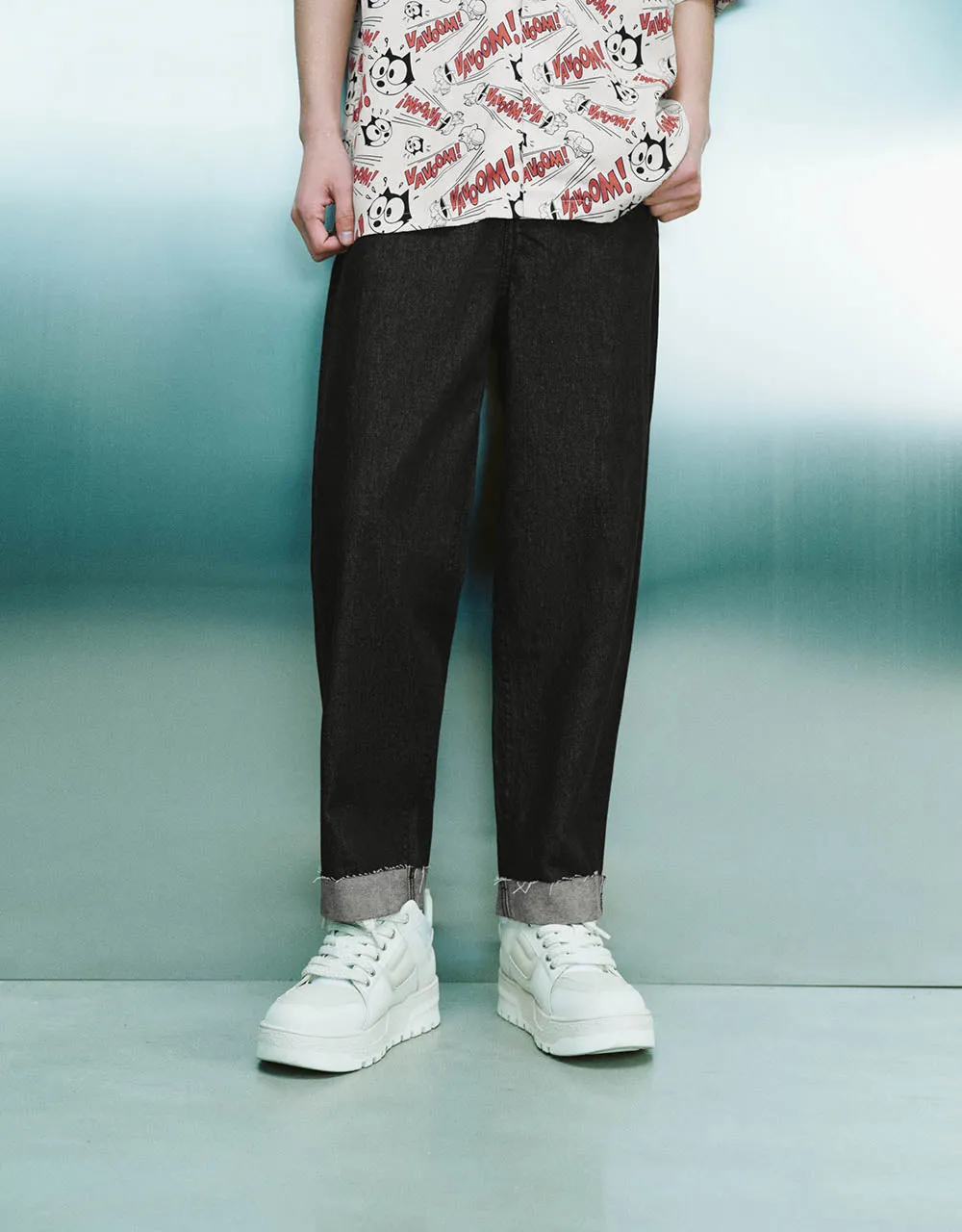 Rolled Up Hem Straight Jeans sold by Urban Revivo product image thumbnail 2