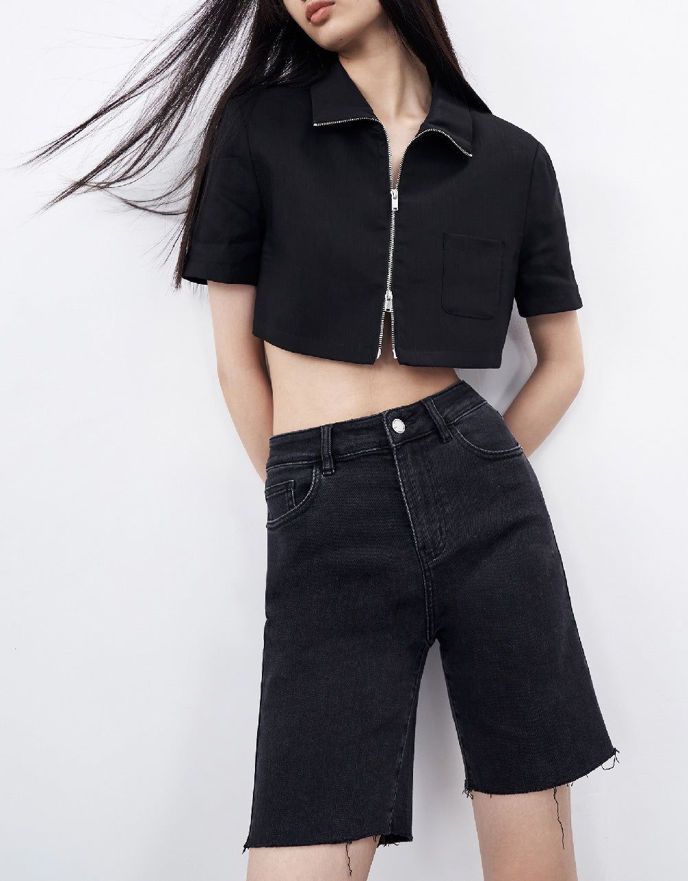 Zipper Front Cropped Jacket sold by Urban Revivo product image thumbnail 3