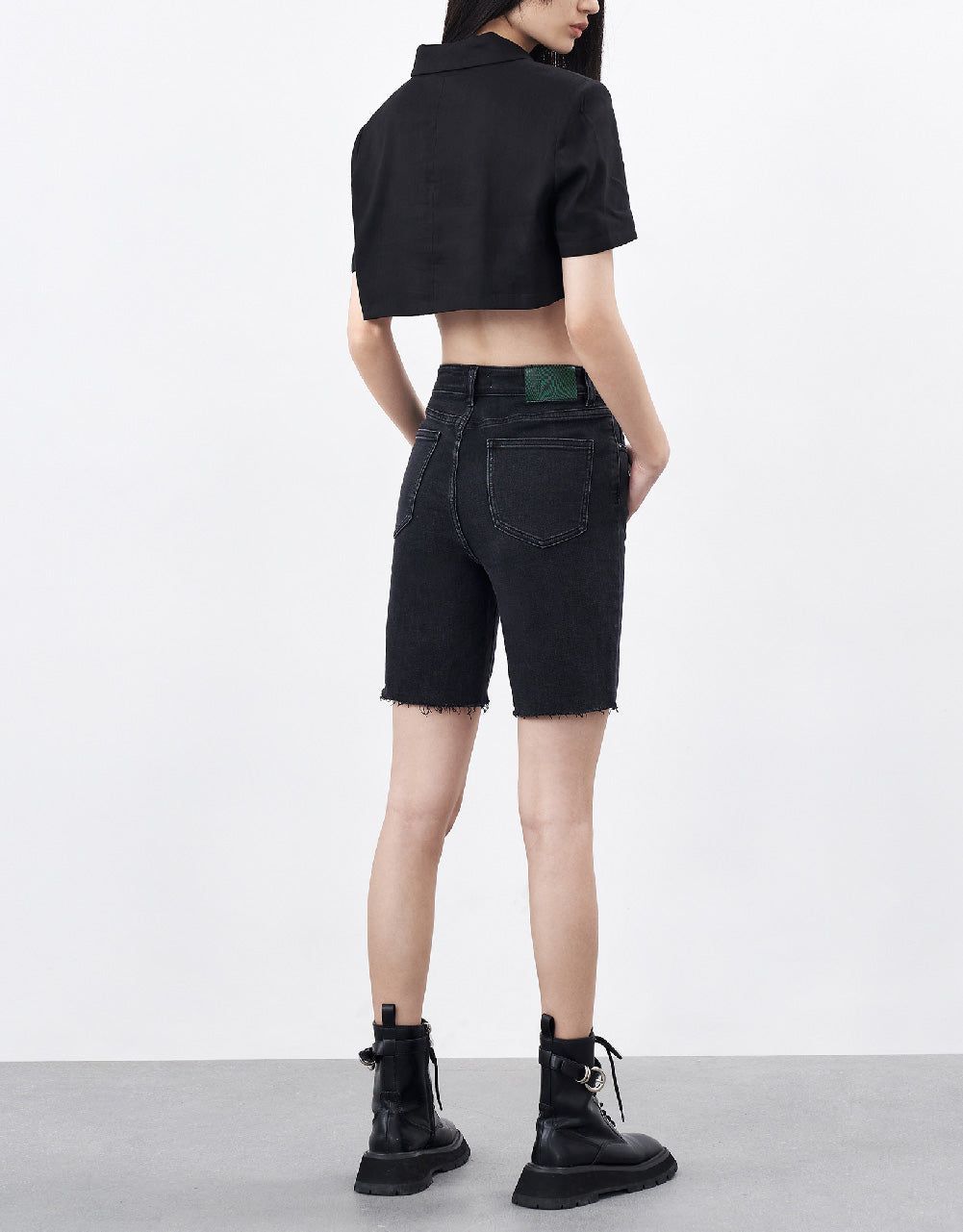 Zipper Front Cropped Jacket sold by Urban Revivo product image thumbnail 4