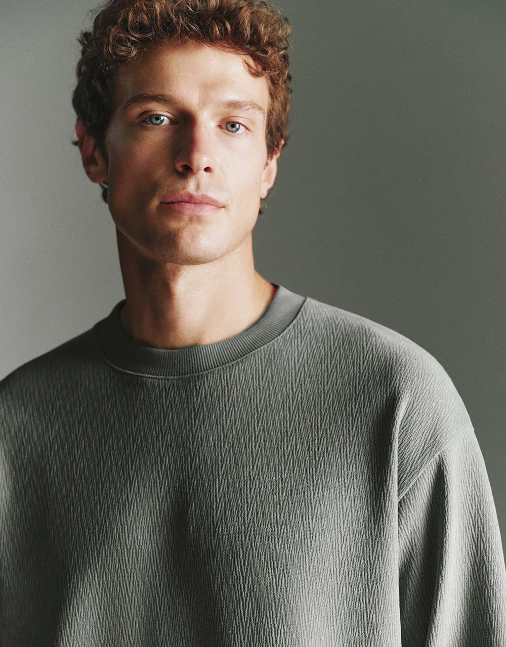 Crew Neck Straight Sweatshirt sold by Urban Revivo product image thumbnail 4