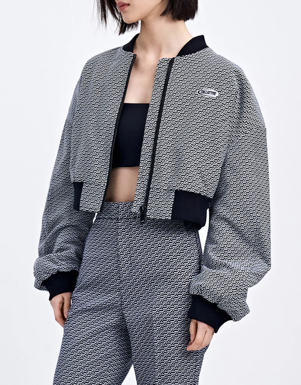 Letter Detail Geo Print Puffer Jacket sold by Urban Revivo product image thumbnail 5
