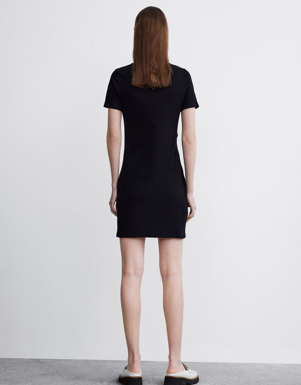 Twist Side Crew Neck Skinny-Fit Dress sold by Urban Revivo product image thumbnail 4