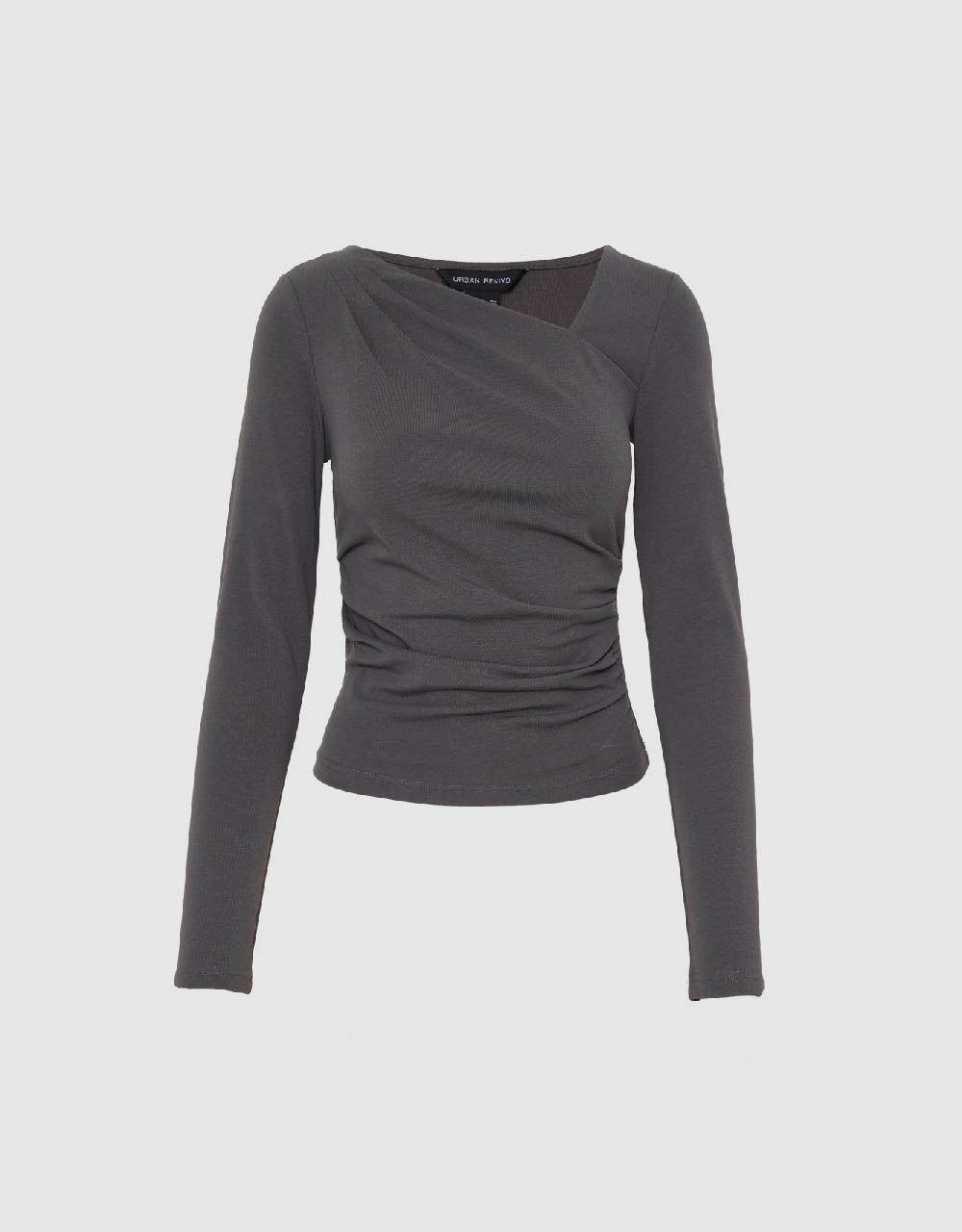 Ruched Skinny Knitted T-Shirt sold by Urban Revivo product image thumbnail 2