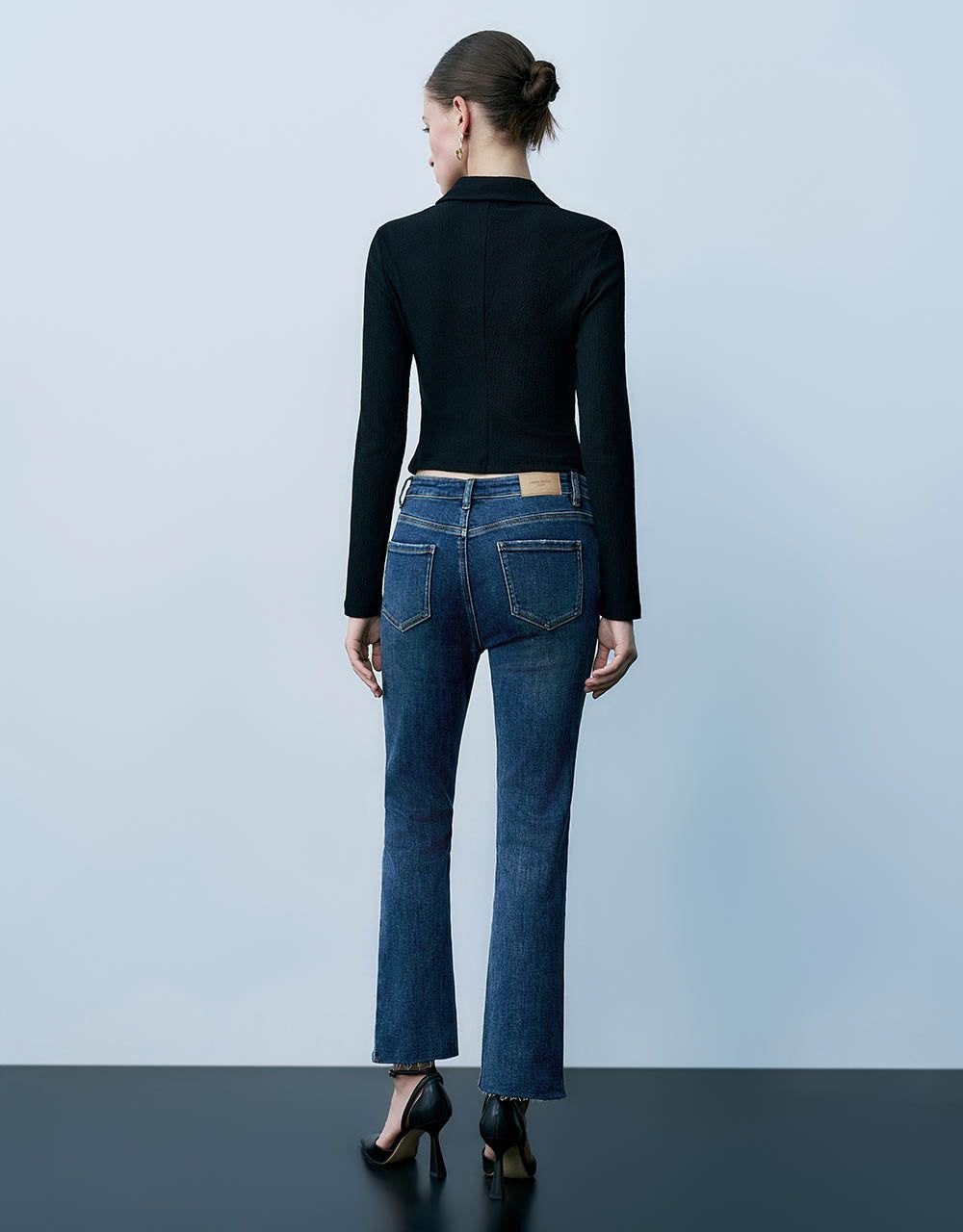 Press Button Skinny Knitted Cardigan sold by Urban Revivo product image thumbnail 4