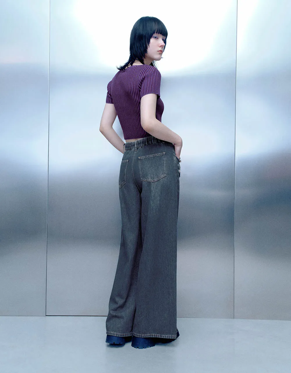 Crew Neck Skinny Knitted T-Shirt sold by Urban Revivo product image thumbnail 5