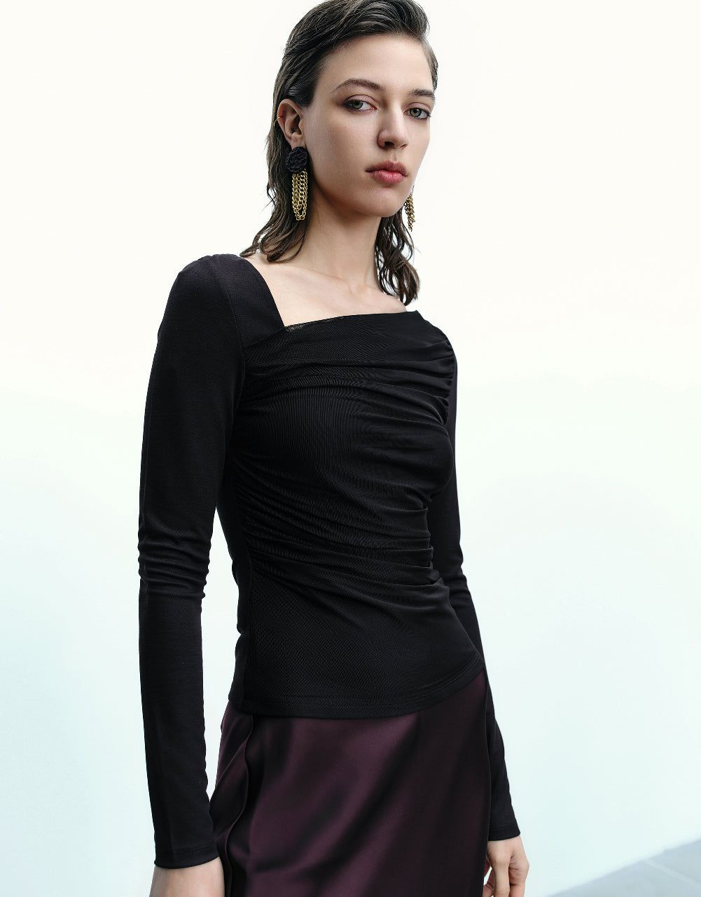 Ruched One Shoulder Skinny T-Shirt sold by Urban Revivo product image thumbnail 3