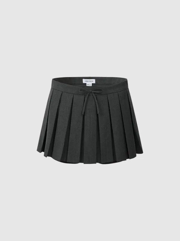 Pleated Skort sold by Urban Revivo