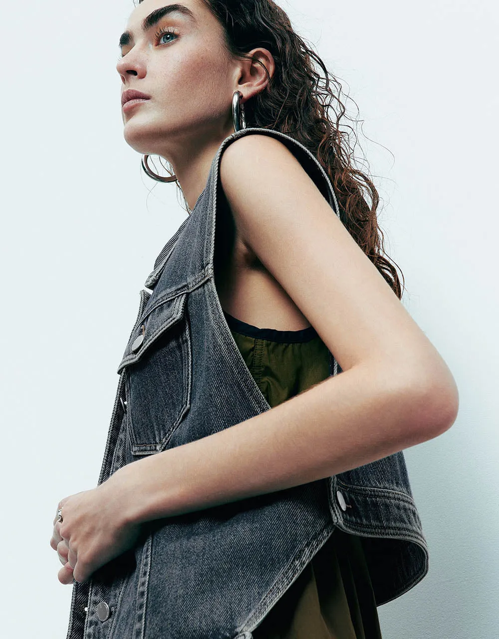 Lapel Denim Vest sold by Urban Revivo product image thumbnail 4