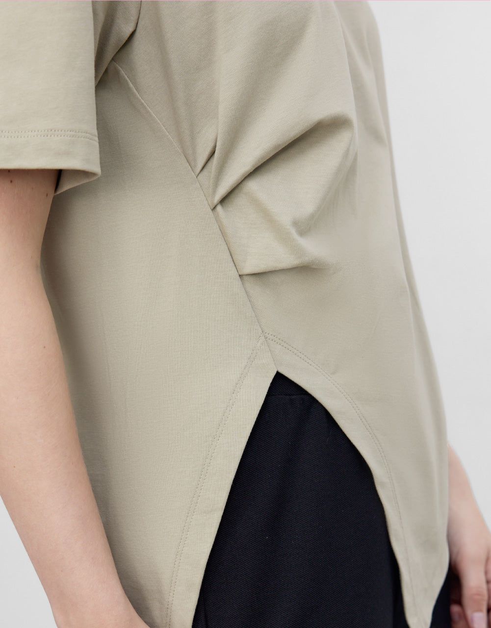 Asymmetric Crew Neck Regular T-Shirt sold by Urban Revivo product image thumbnail 4