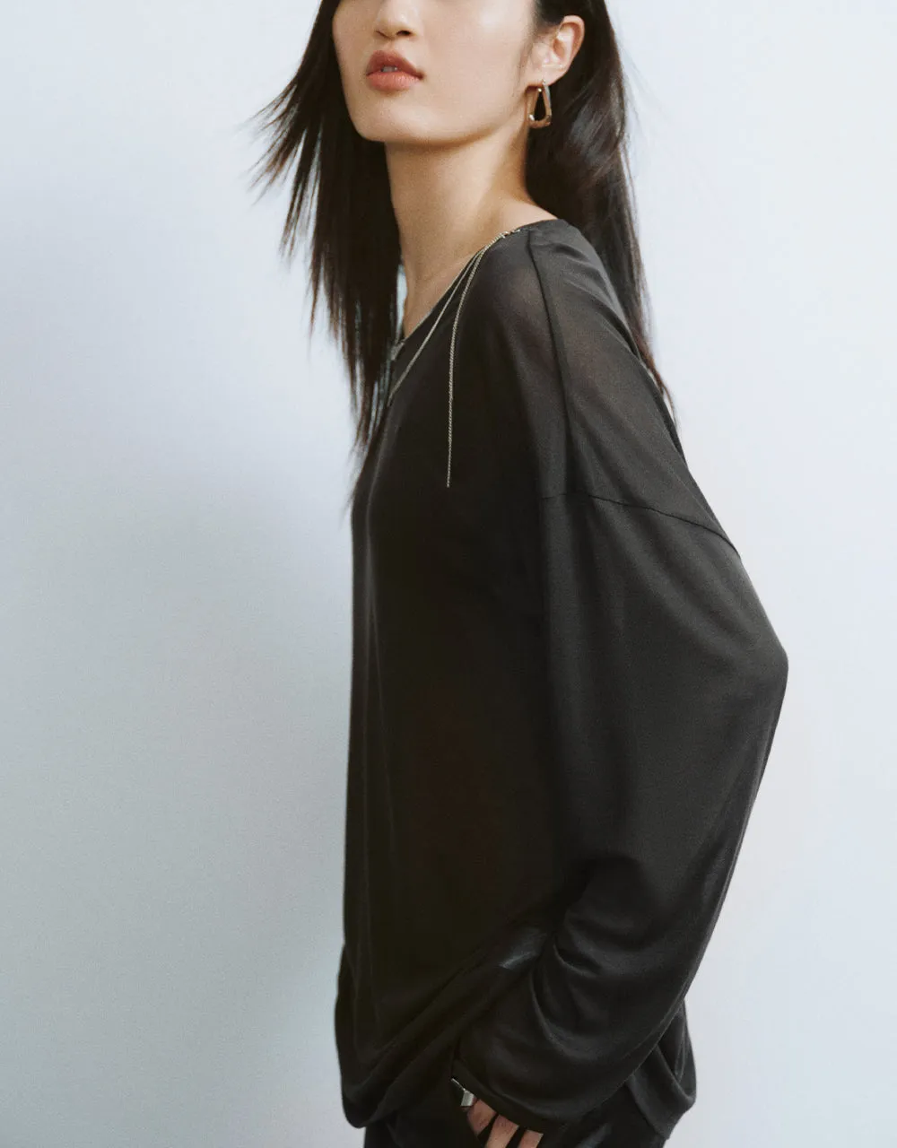 Crew Neck Loose T-Shirt sold by Urban Revivo product image thumbnail 3