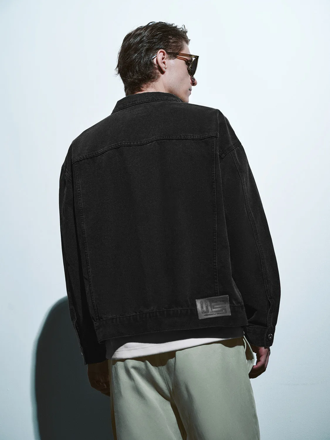 Button Up Loose Denim Jacket sold by Urban Revivo product image thumbnail 3