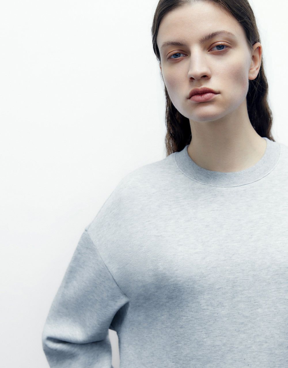 Crew Neck Loose Sweatshirt sold by Urban Revivo product image thumbnail 5