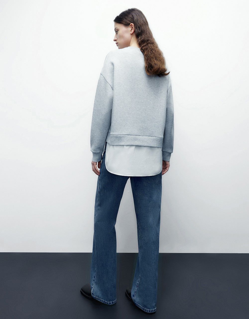 Crew Neck Loose Sweatshirt sold by Urban Revivo product image thumbnail 4