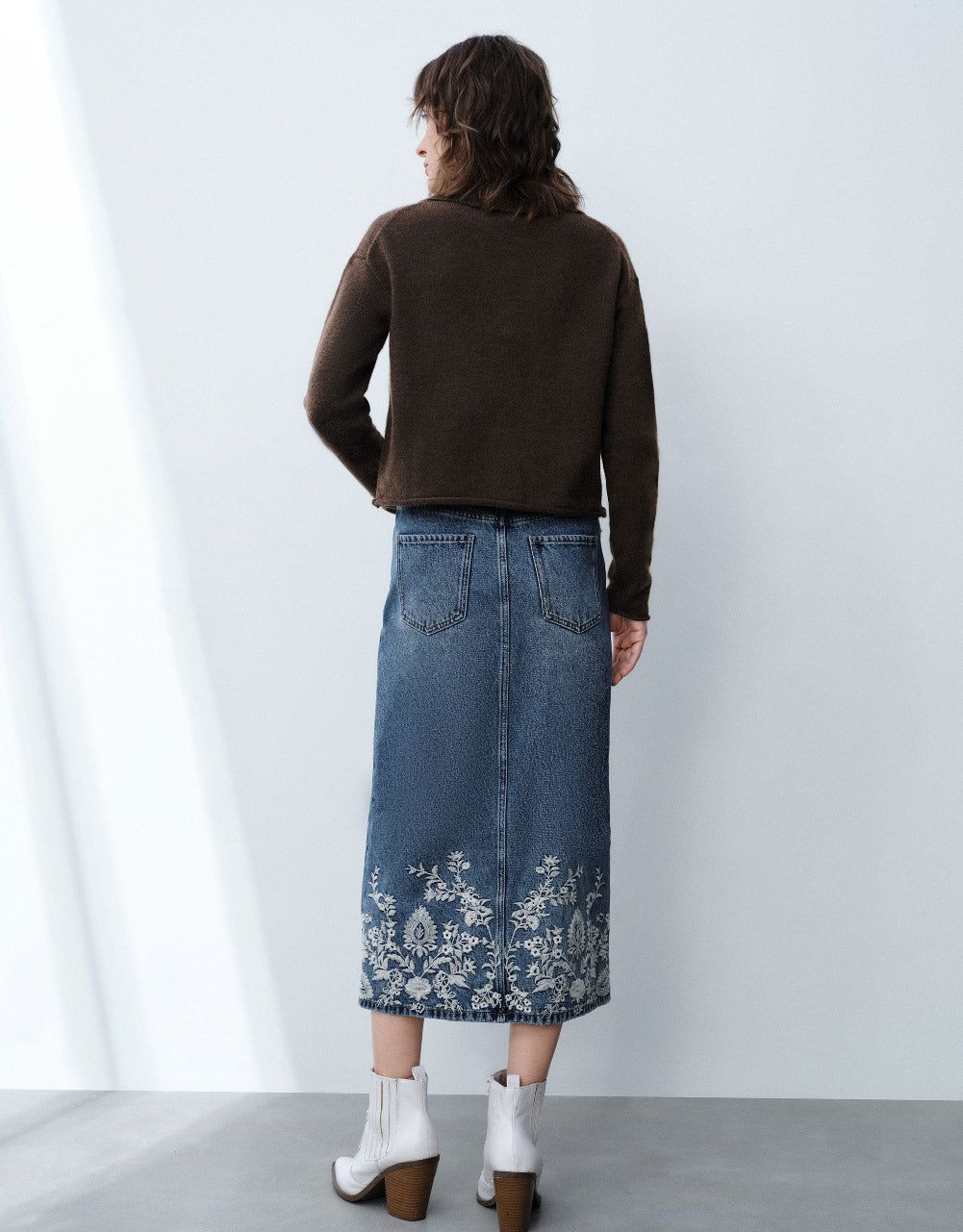 Split Hem Straight Denim Skirt sold by Urban Revivo product image thumbnail 5
