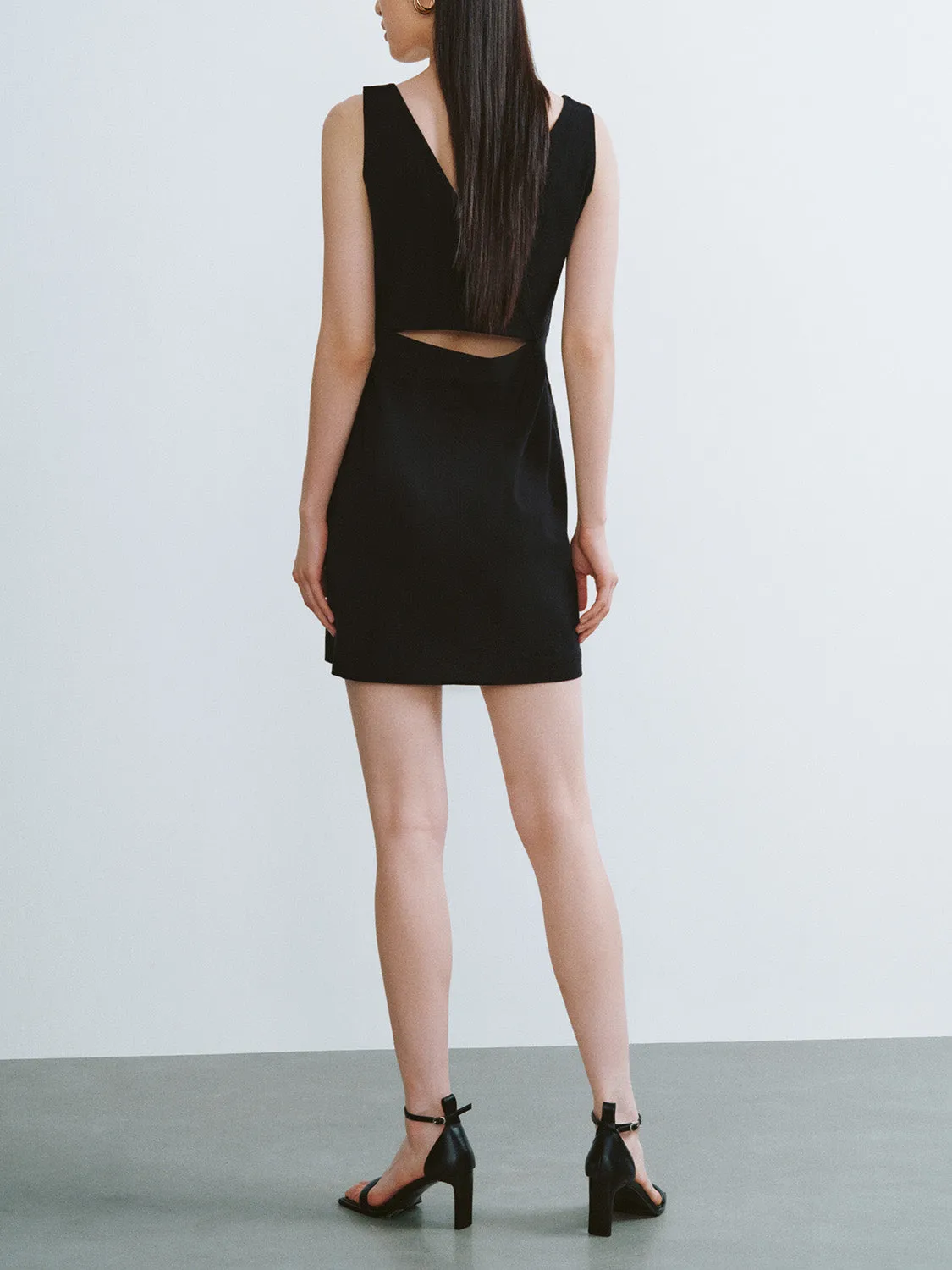 Sleeveless Square-cut Collar Skinny Dress sold by Urban Revivo product image thumbnail 4