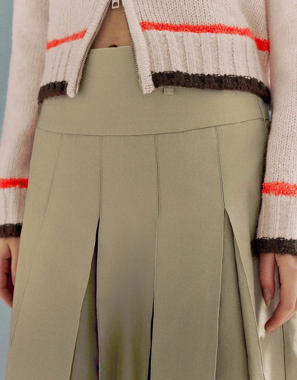 Pleated Midi A-Line Skirt sold by Urban Revivo product image thumbnail 5