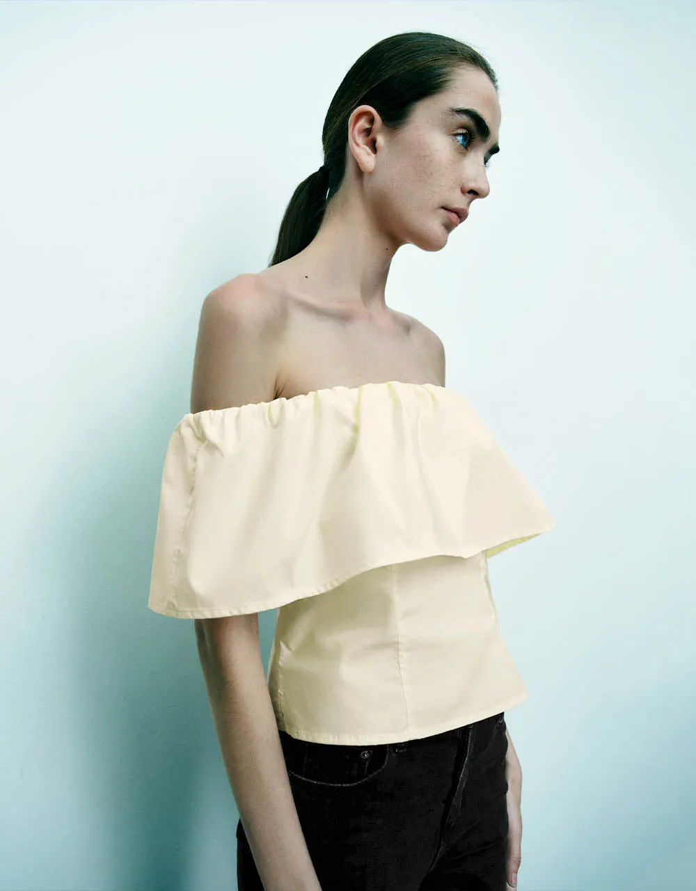 Ruffle Off-Shoulder Straight Blouse sold by Urban Revivo product image thumbnail 3