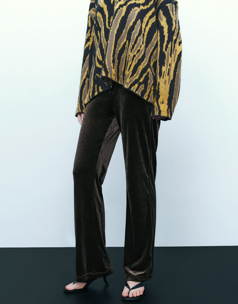 Skinny Straight Pants sold by Urban Revivo product image thumbnail 4