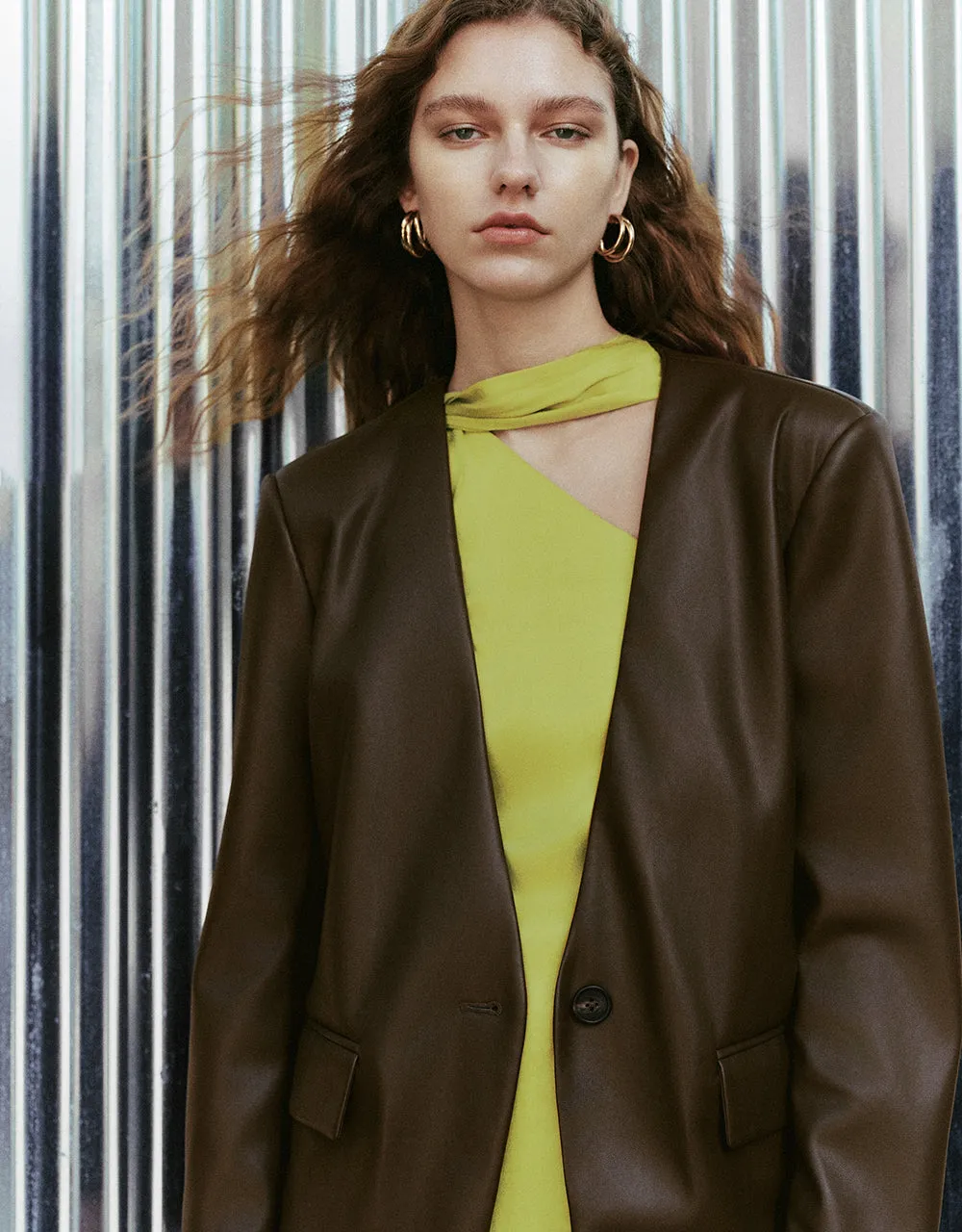 Vegan Leather V-Neck Blazer sold by Urban Revivo product image thumbnail 4