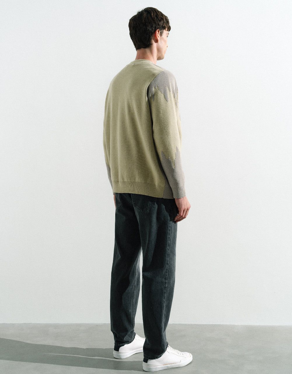 V-Neck Knitted Cardigan sold by Urban Revivo product image thumbnail 4