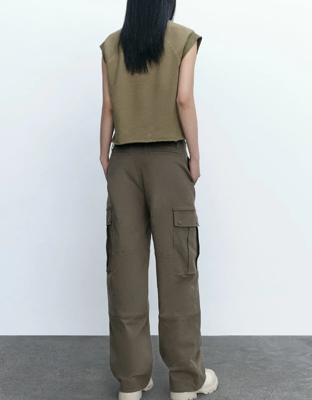 Multi-Pocket Wide-Leg Pants sold by Urban Revivo product image thumbnail 5