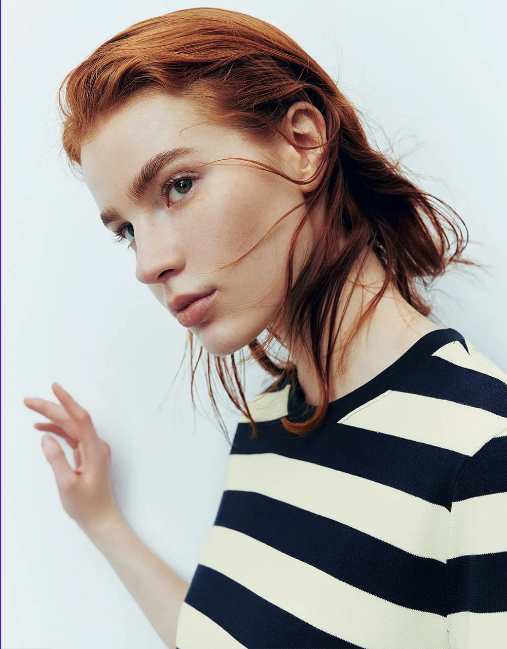 Striped Crew Neck Straight T-Shirt sold by Urban Revivo product image thumbnail 4