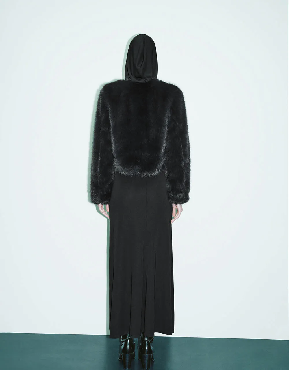 Drop Shoulder Sleeve Furry Coat sold by Urban Revivo product image thumbnail 4