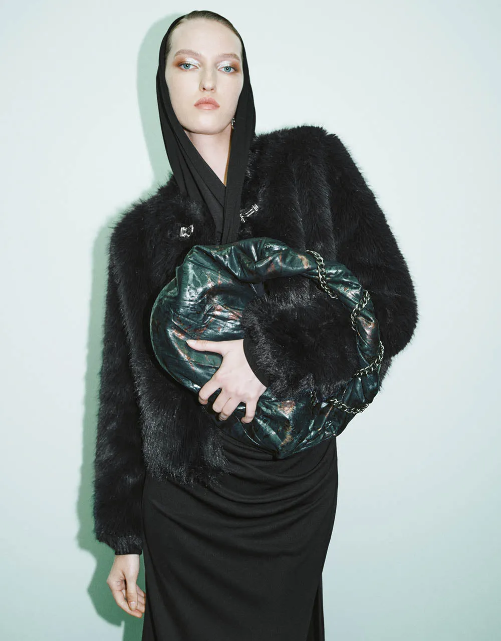 Drop Shoulder Sleeve Furry Coat sold by Urban Revivo product image thumbnail 3