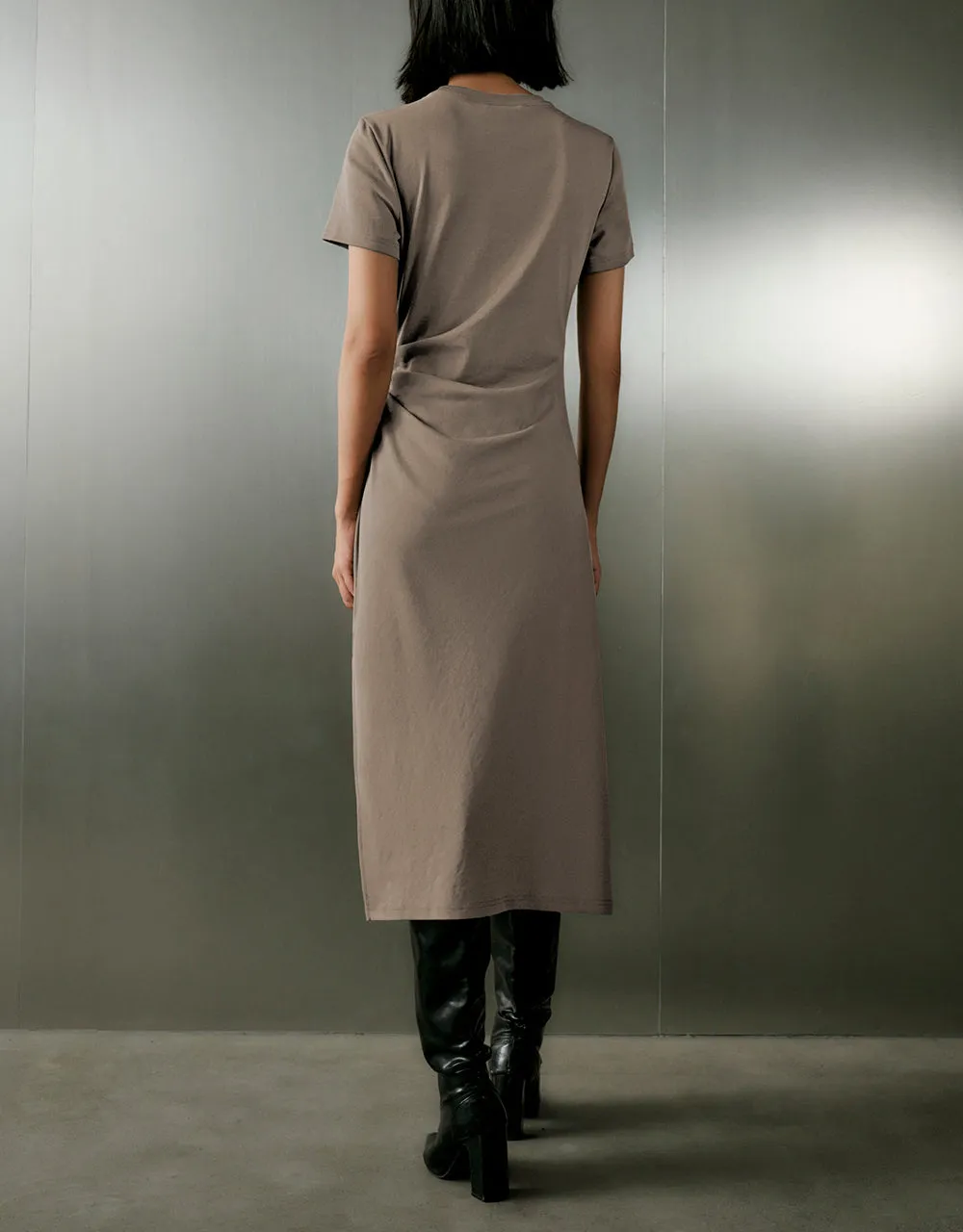 Ruched Crew Neck Straight Dress sold by Urban Revivo product image thumbnail 4