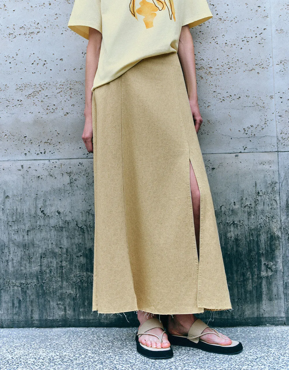 Maxi A-Line Denim Skirt sold by Urban Revivo product image thumbnail 2