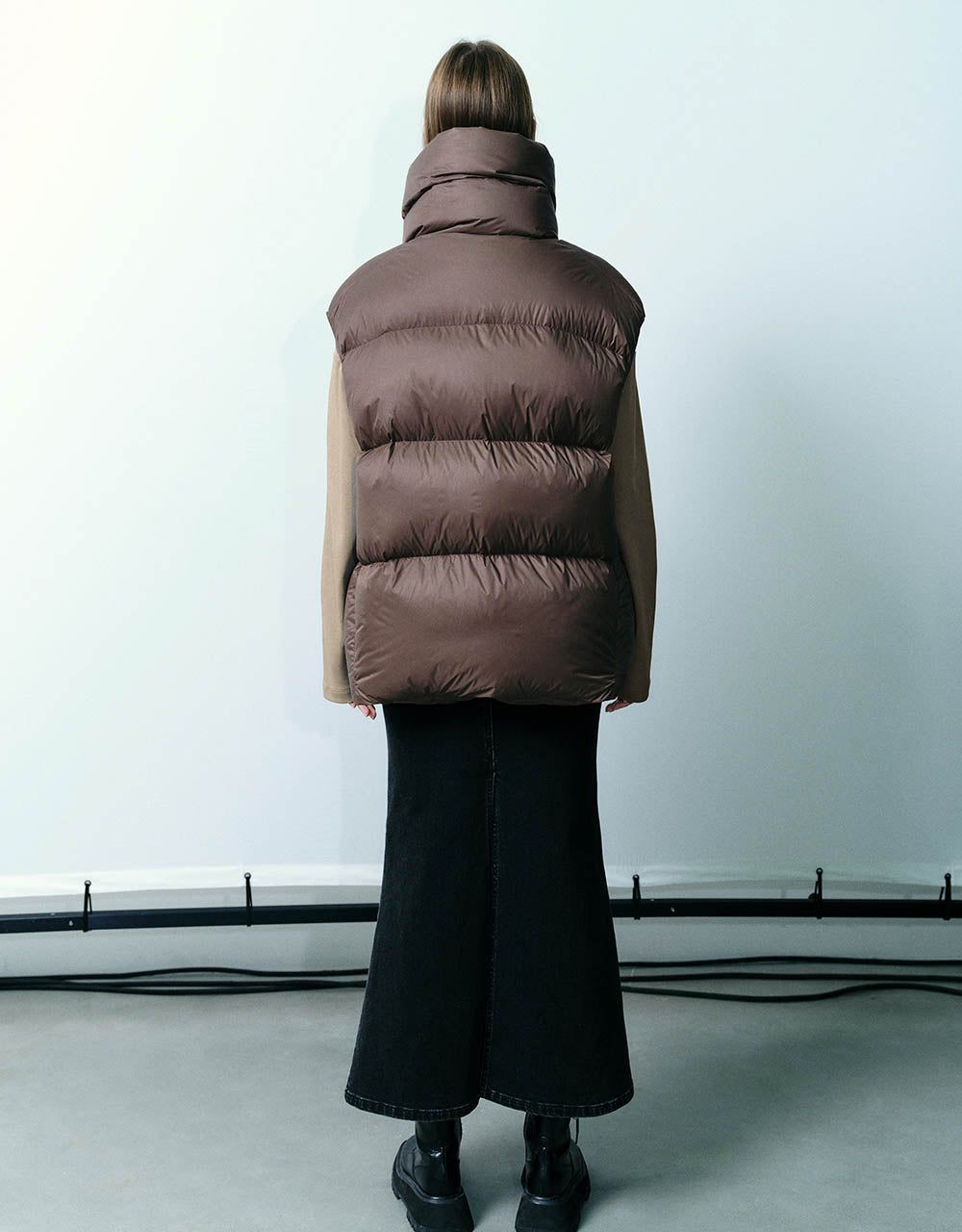 Stand Collar Puffer Vest sold by Urban Revivo product image thumbnail 4
