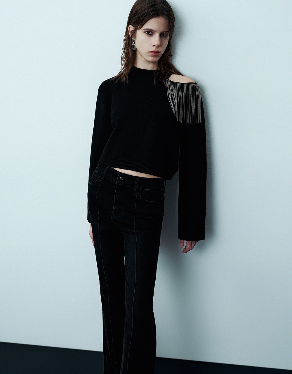 Cut-Out Crew Neck Knitted T-Shirt sold by Urban Revivo product image thumbnail 3