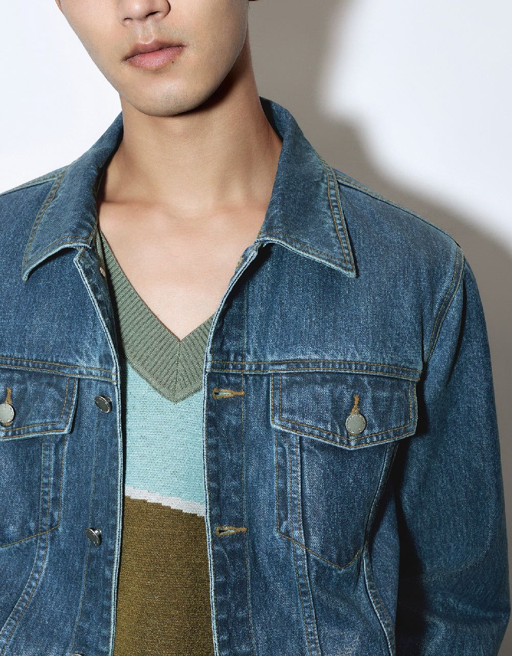 Button Up Denim Jacket sold by Urban Revivo product image thumbnail 5