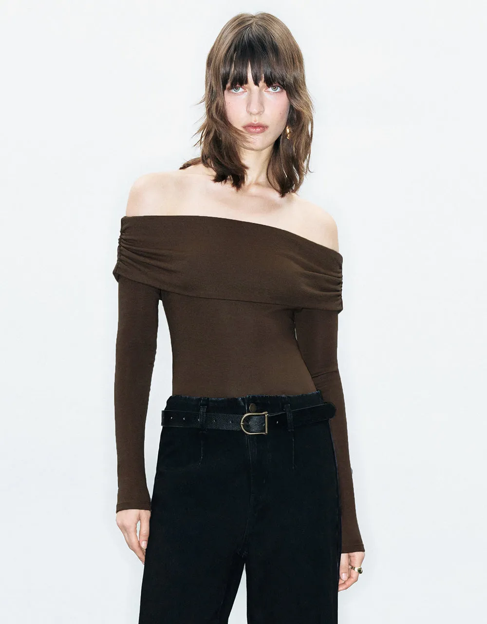 Off-Shoulder Skinny T-Shirt sold by Urban Revivo