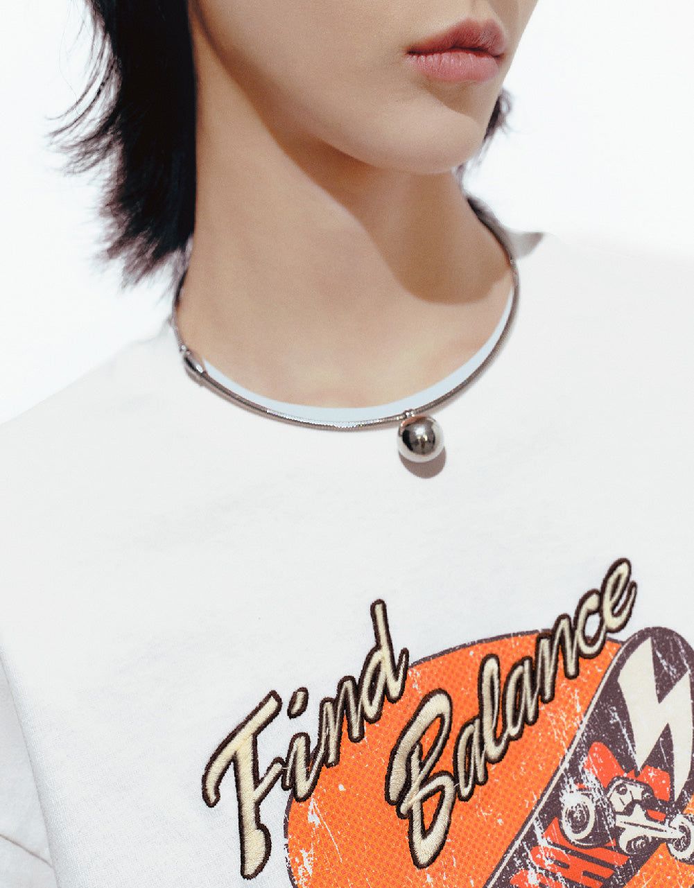 Graphic Loose T-Shirt sold by Urban Revivo product image thumbnail 5