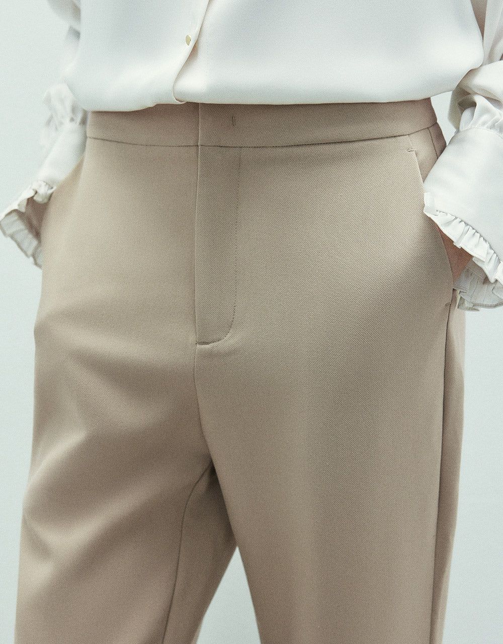 Slit Hem Cropped Baggy Pants sold by Urban Revivo product image thumbnail 3