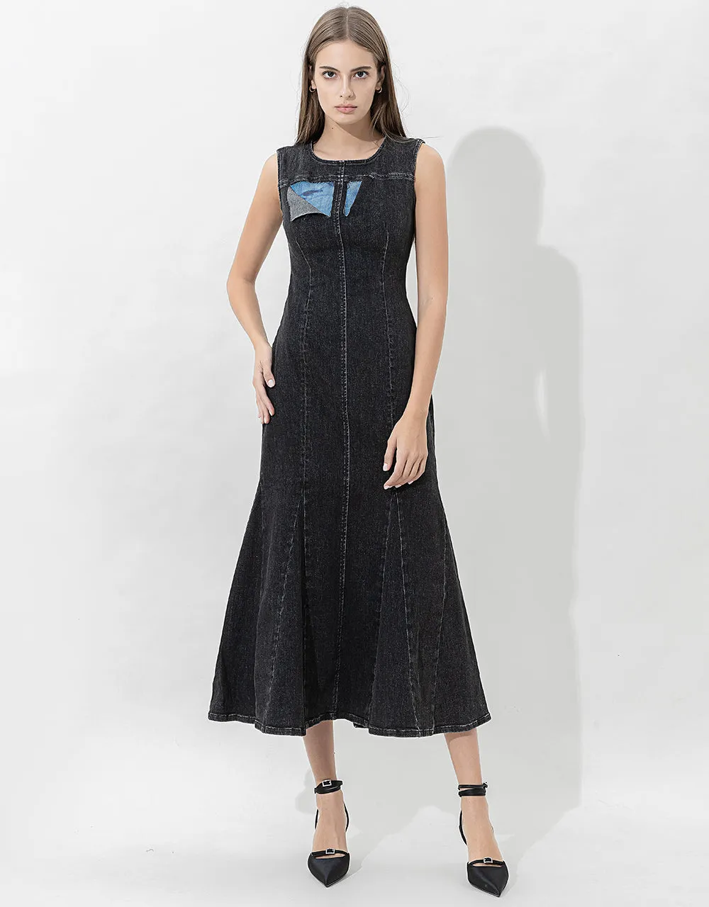 Sleeveless U Neck Denim A-Line Dress sold by Urban Revivo product image thumbnail 5