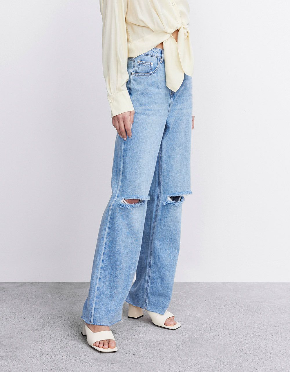 Ripped Raw Hem Jeans sold by Urban Revivo product image thumbnail 5