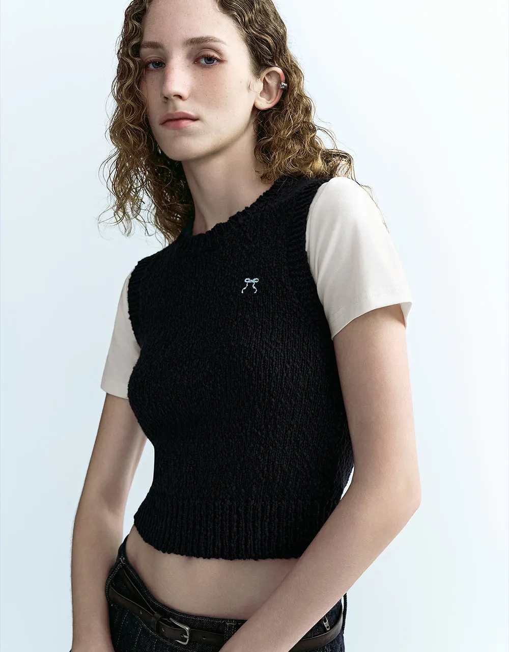 Crew Neck Skinny Knitted T-Shirt sold by Urban Revivo product image thumbnail 3