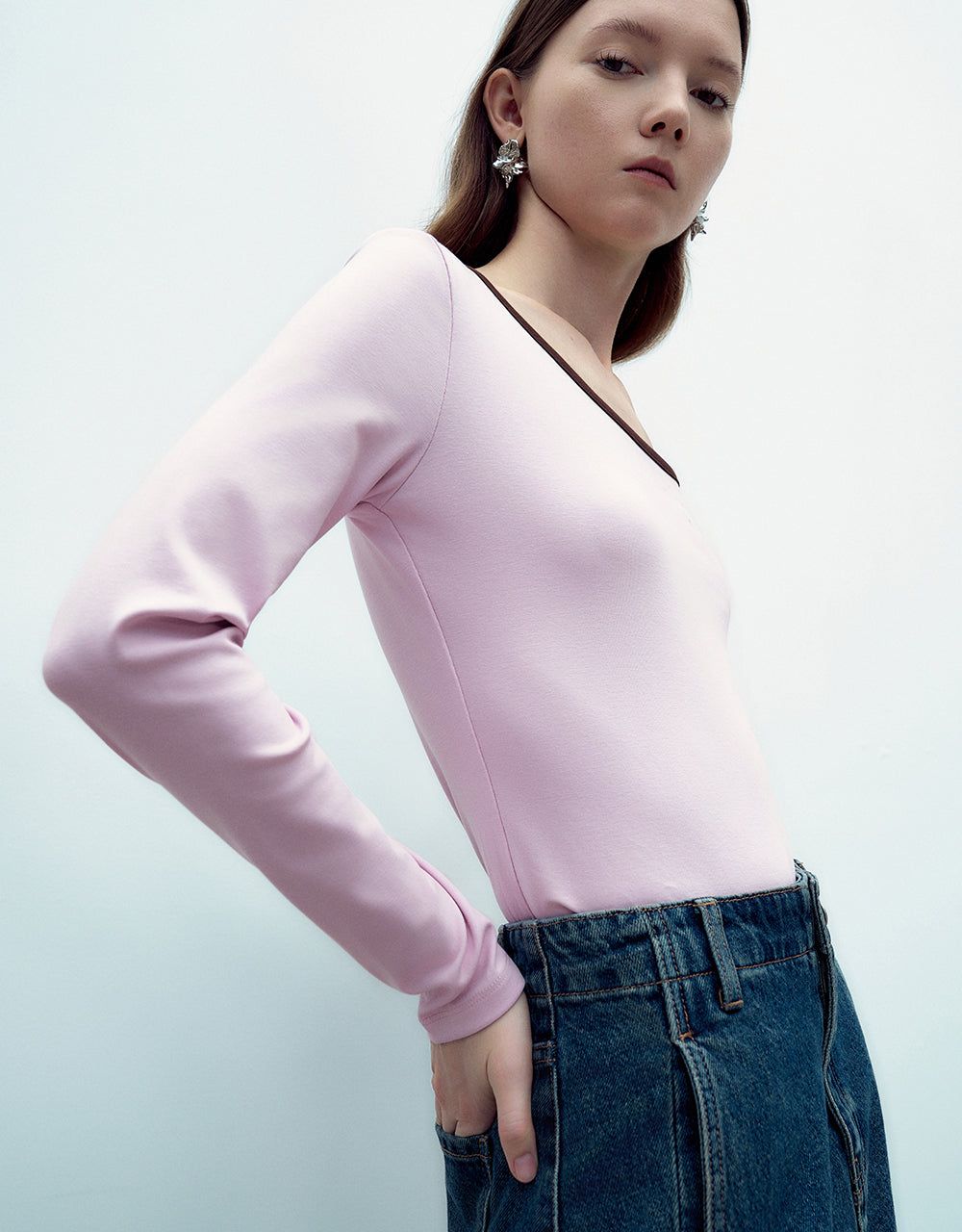 Crew Neck Straight T-Shirt sold by Urban Revivo product image thumbnail 2