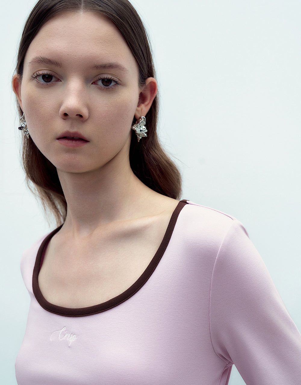 Crew Neck Straight T-Shirt sold by Urban Revivo product image thumbnail 4