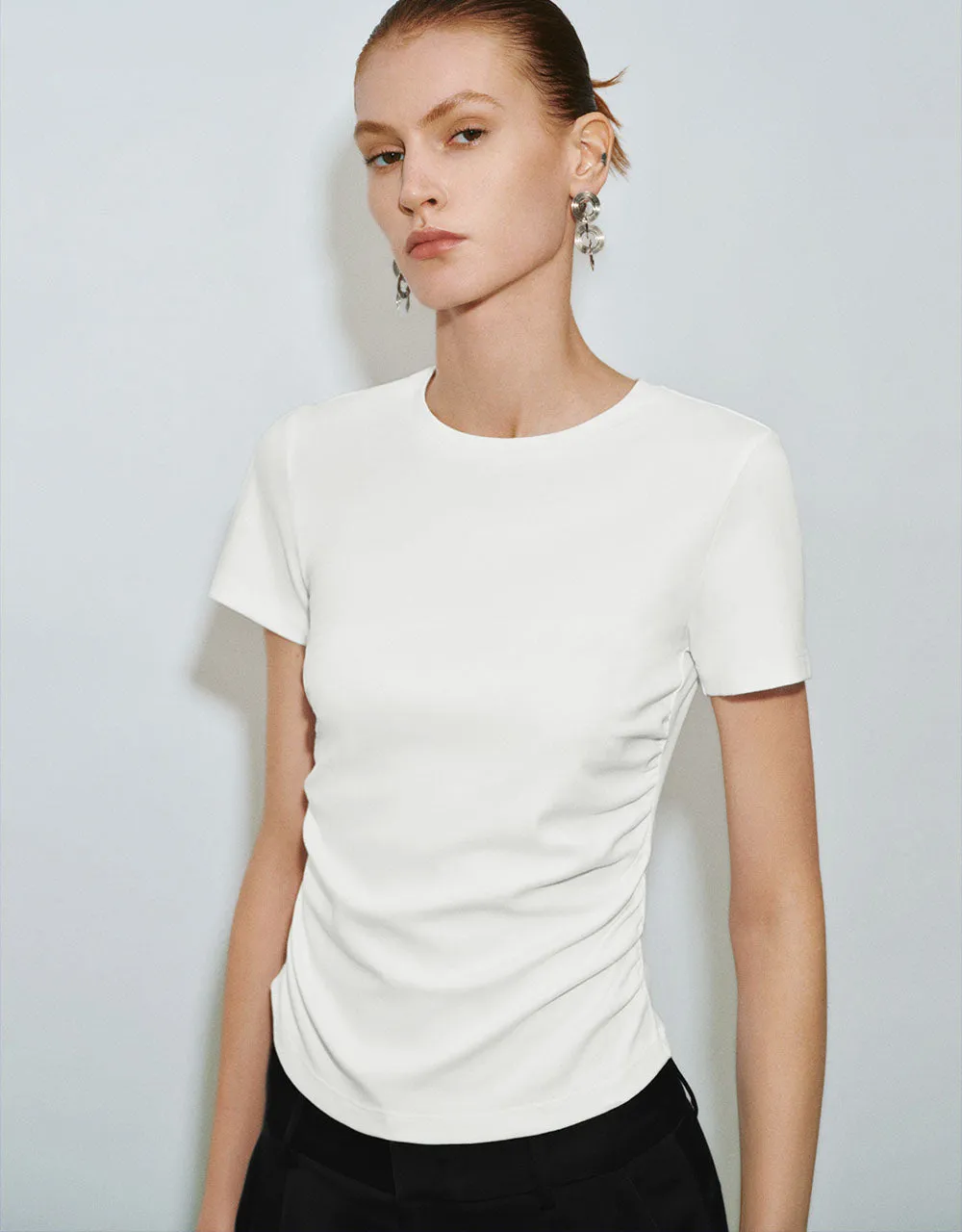 Crew Neck Straight T-Shirt sold by Urban Revivo product image thumbnail 3