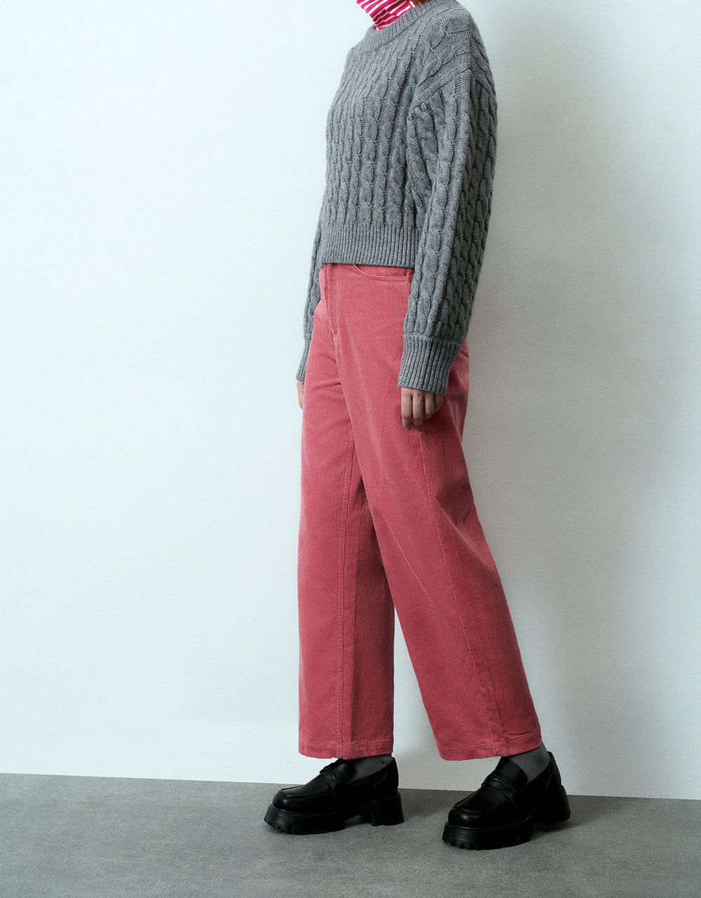 Textured Wide-Leg Pants sold by Urban Revivo product image thumbnail 4