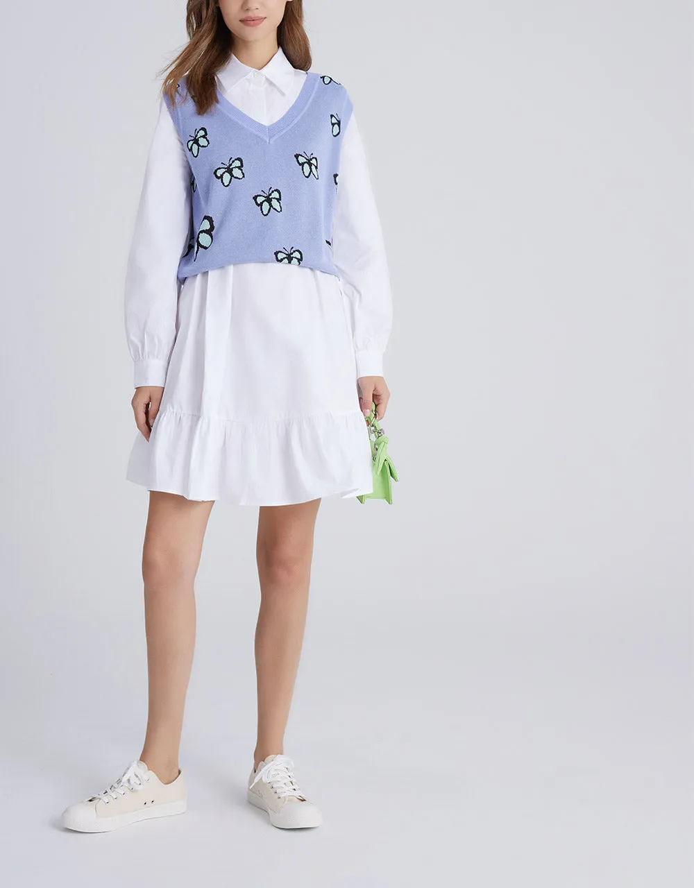 Butterfly Jacquard V Neck Sweater Vest sold by Urban Revivo product image thumbnail 3