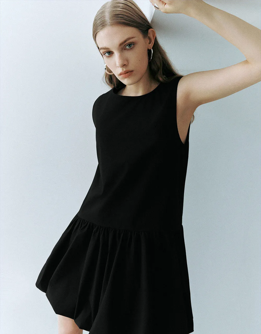 Sleeveless Crew Neck A-Line Dress sold by Urban Revivo product image thumbnail 3