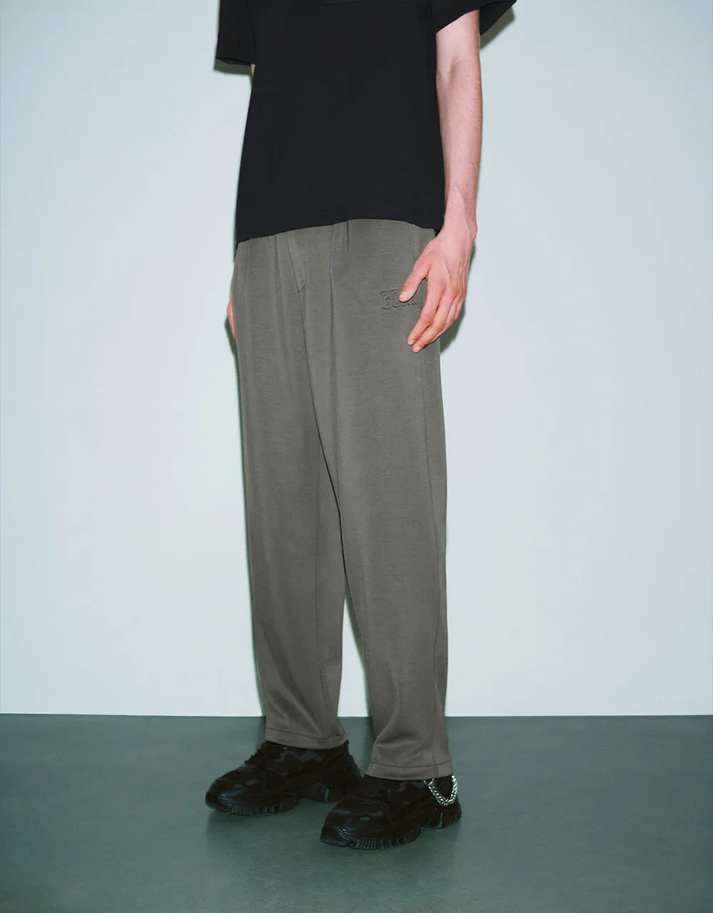 Drawstring Waist Carrot Fit Pants sold by Urban Revivo product image thumbnail 4