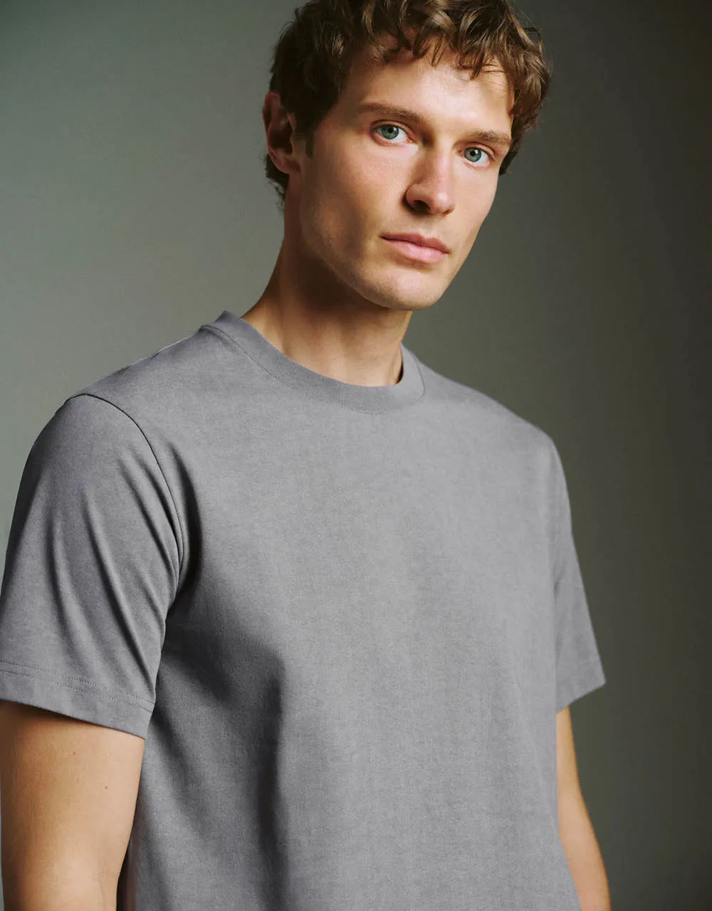 Crew Neck Loose T-Shirt sold by Urban Revivo product image thumbnail 4