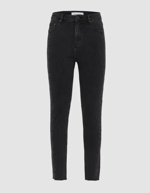 Skinny Jeans sold by Urban Revivo
