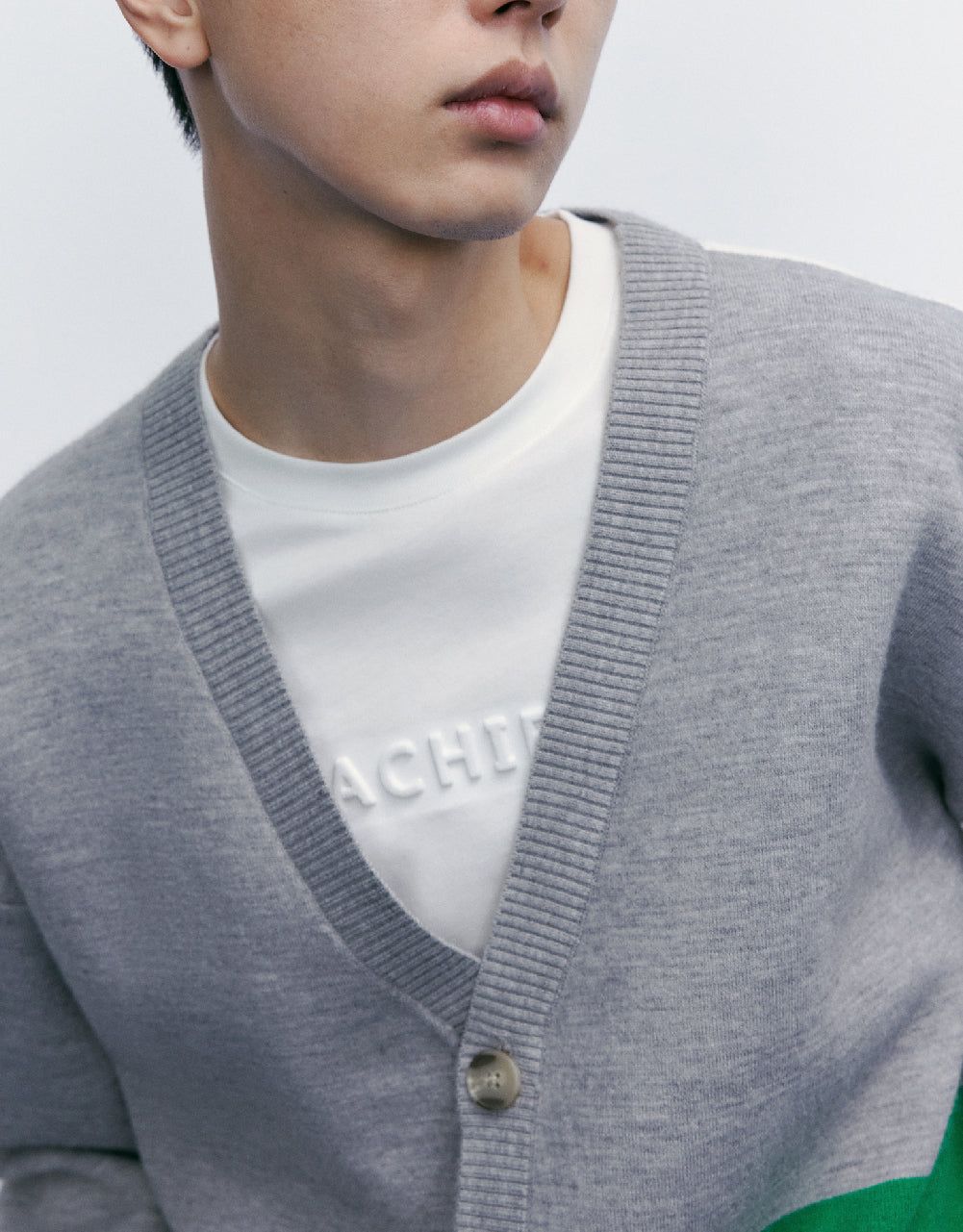 Drop Shoulder Sleeve V-Neck Knitted Cardigan sold by Urban Revivo product image thumbnail 5