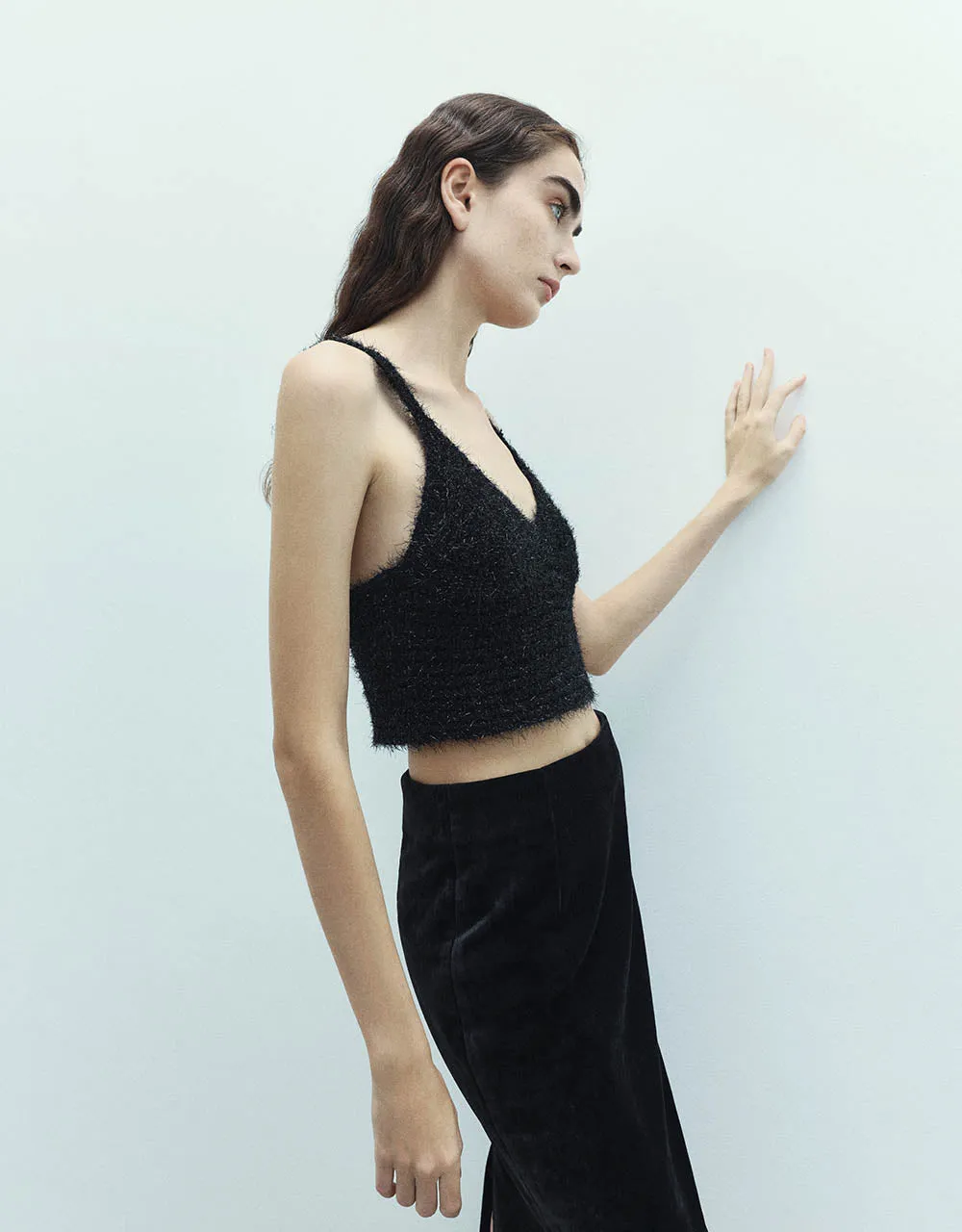 Tweed V-Neck Knitted Tank Top sold by Urban Revivo product image thumbnail 3